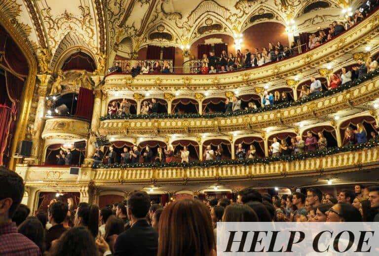 Cómo las poleas para teatros mejoran la eficiencia en producciones escénicas